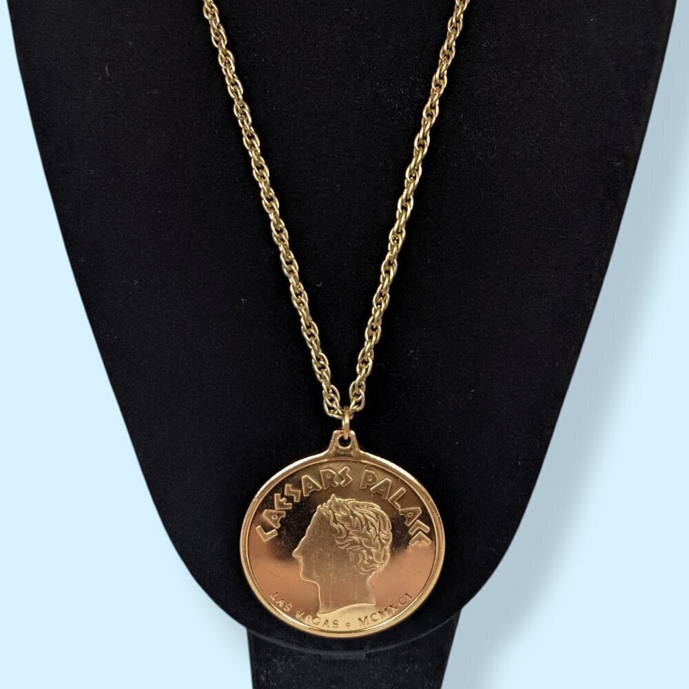 V. Rope Chain Caesars Palace Medallion Pendant Necklace - Picture 2 of 6